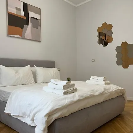 House Suada Apartment Milan