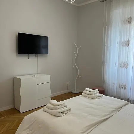 House Suada Apartment